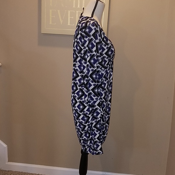 Geometric Patterned Dress - Picture 5 of 5